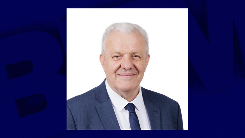 Vaucluse: le fraîchement sénateur Thierry d'Aigremont a fait ses adieux au conseil régional de Paca