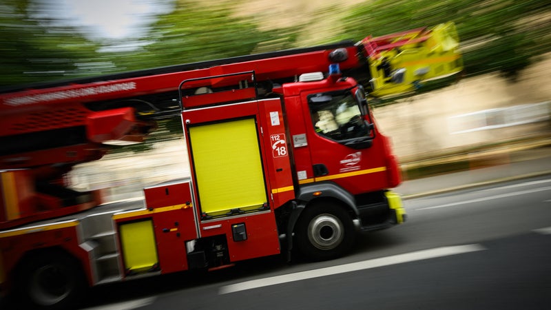 Un feu se déclare dans une zone militaire des Pyrénées-Orientales, 10 hectares parcourus