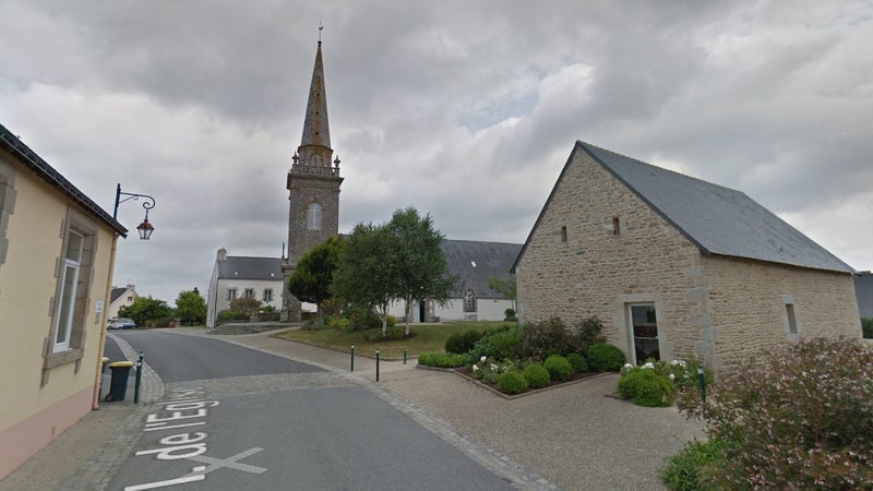 Deux personnes âgées ont été retrouvées mortes samedi 31 décembre à Cléguer.