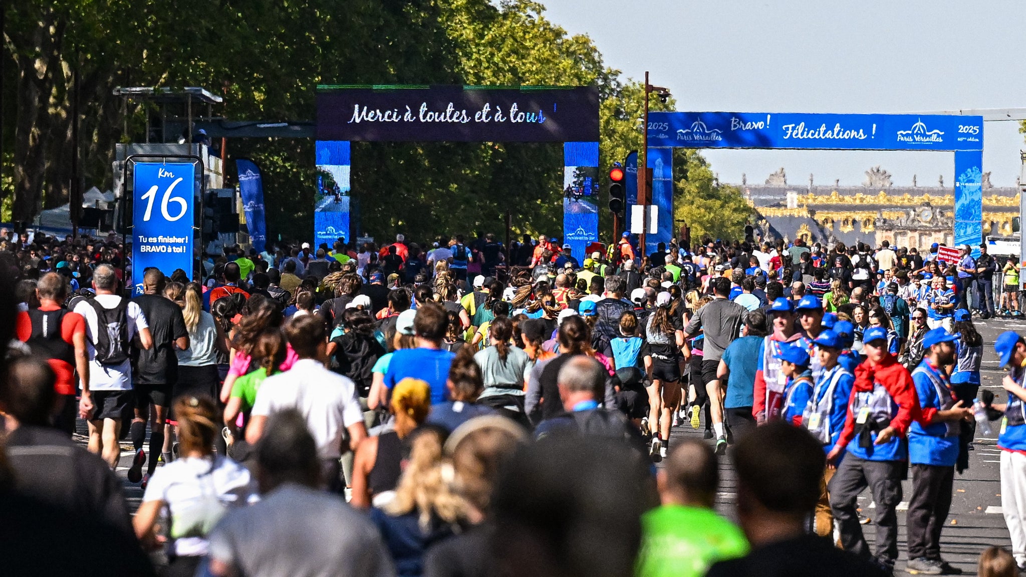 Un coureur meurt à quelques mètres de la ligne d'arrivée: un semi-marathon s'achève dans l'effroi en Bretagne