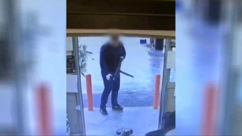 Attaque terroriste dans les Yvelines: comment les suspects sont-ils évalués sur le plan psychiatrique?