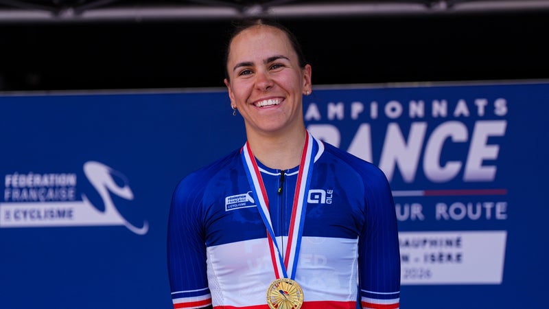 Celia Gery sur le podium des championnats de France le 27 juin 2027 a a La Tour du Pin 2311115