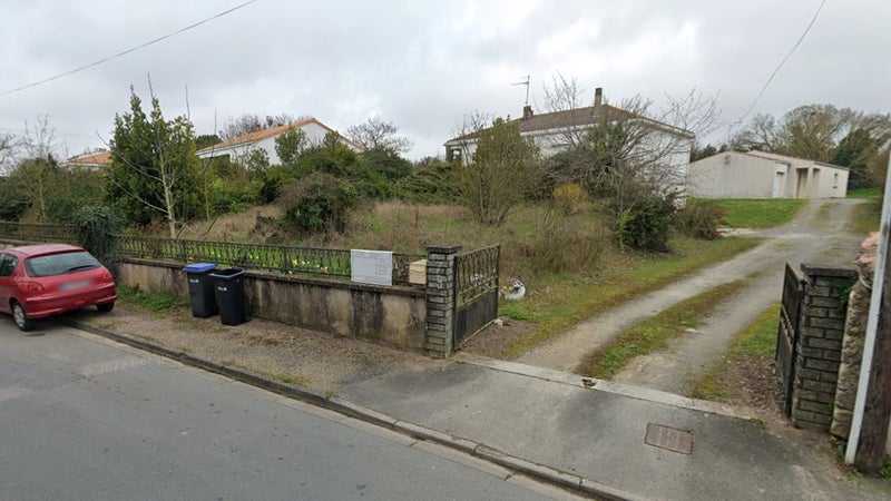 Lucie Valin a été tuée à son domicile de Dompierre-sur-Mer, le 11 février 1998.