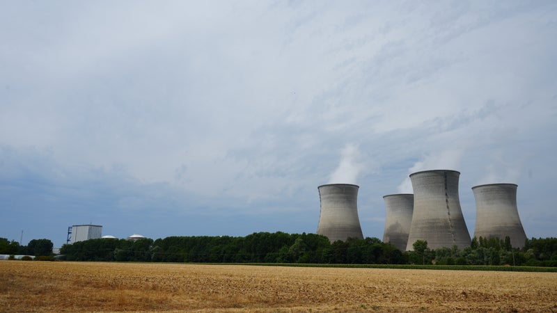 Sur les 56 réacteurs d'EDF, la plupart ont entre 35 et 50 ans: le gendarme du nucléaire n'identifie pas d'obstacle au prolongement des centrales françaises