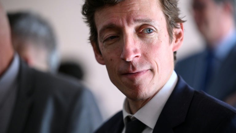 "Un pays qui croit dans son avenir croit dans sa jeunesse": la lettre du ministre de l'Éducation nationale aux lycéens à deux jours de la rentrée
