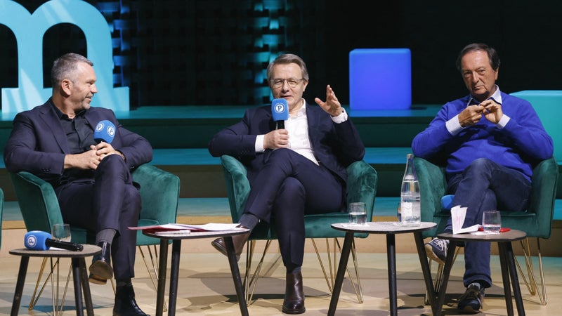 Bruno Retailleau et Gabriel Attal y sont déjà passés: les patrons de la grande distribution recoivent les candidats à l'élection présidentielle de 2027