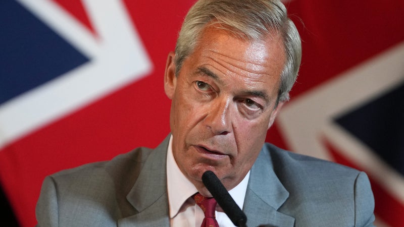 Il "a besoin de plus d'argent que ne peuvent en fournir les seules cotisations": au Royaume-Uni, deux magnats des cryptos font chacun un don record de 36 millions de livres au parti anti-immigration de Nigel Farage (en seulement 48 heures)