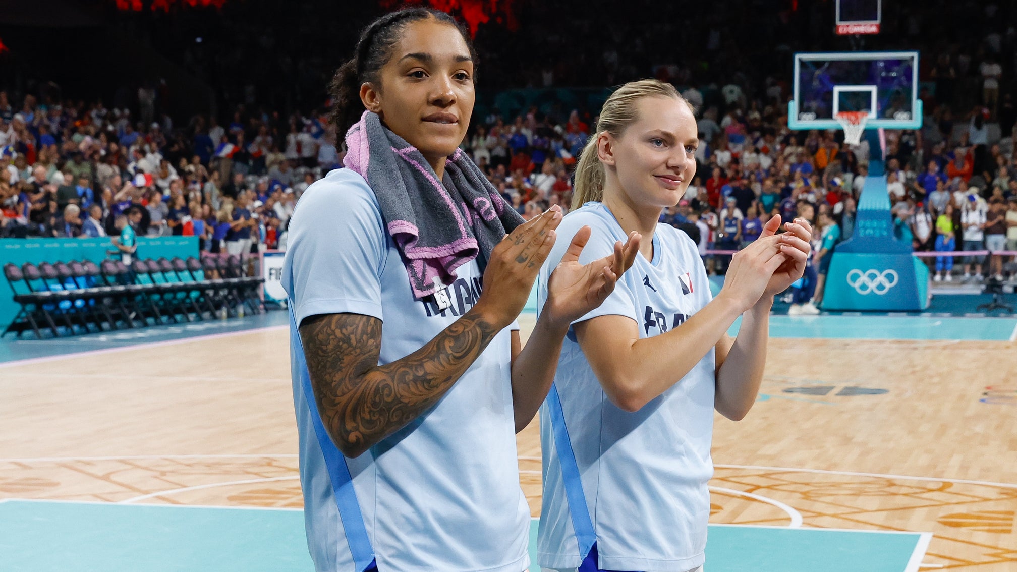 Concurrencer l'ogre américain malgré une préparation tronquée? Les grosses ambitions des Bleues à la Coupe du monde féminine de basket
