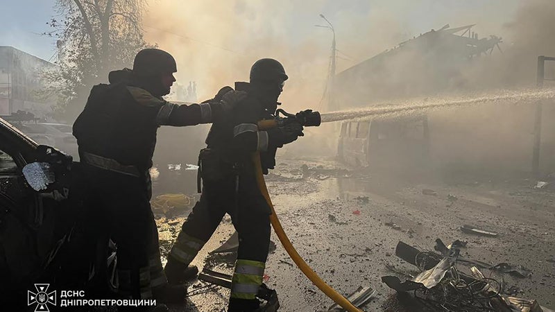 Guerre en Ukraine: un drone russe sur un minibus fait au moins 5 morts