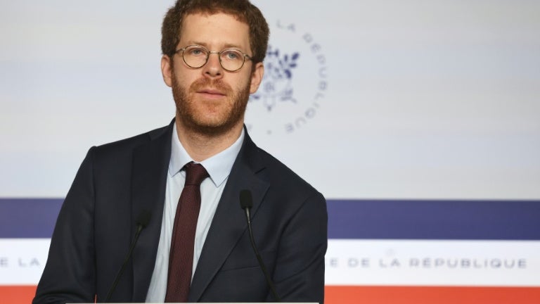 Les recettes fiscales de l'État sur le carburant ont baissé de 357 millions d'euros en 2026: le ministre des Comptes publics se réjouit de ne pas avoir "écouté ceux qui appelaient à redistribuer une cagnotte imaginaire"