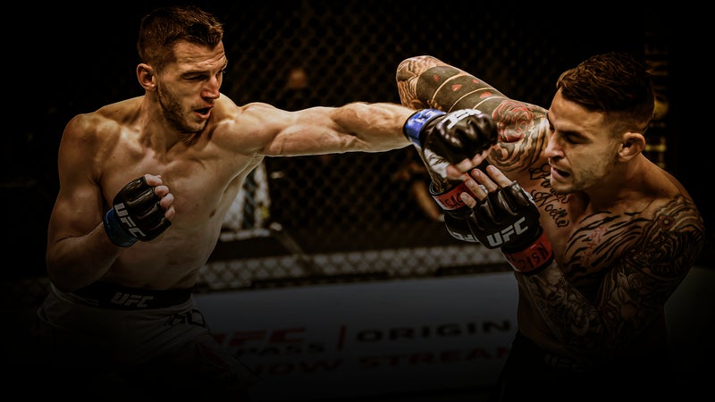 UFC Paris: le jour où Dan Hooker, adversaire de Salahdine Parnasse, offrait l'une des guerres les plus sanglantes de l'organisation