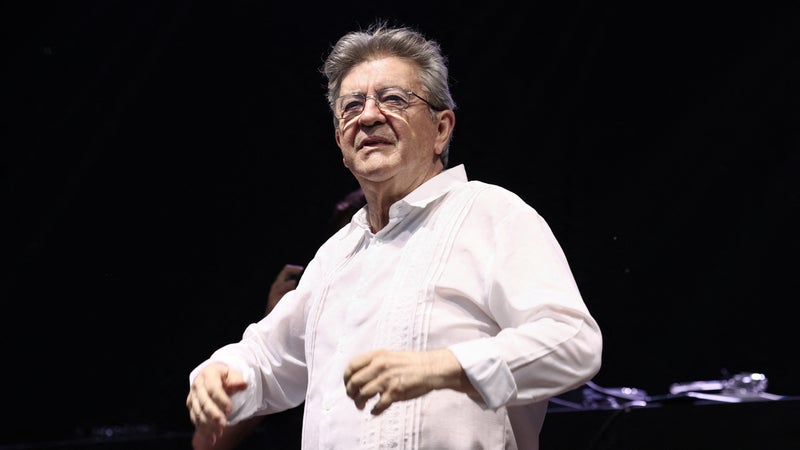 "J'ai fait une erreur terrible": Jean-Luc Mélenchon reconnaît avoir "changé d'avis" sur le port du voile