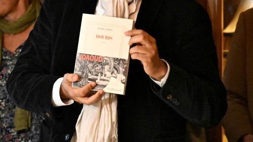 "Je n'ai pas divulgué le secret médical": mise en cause dans la polémique sur le roman "Houris", l'épouse de Kamel Daoud se dit "innocente"