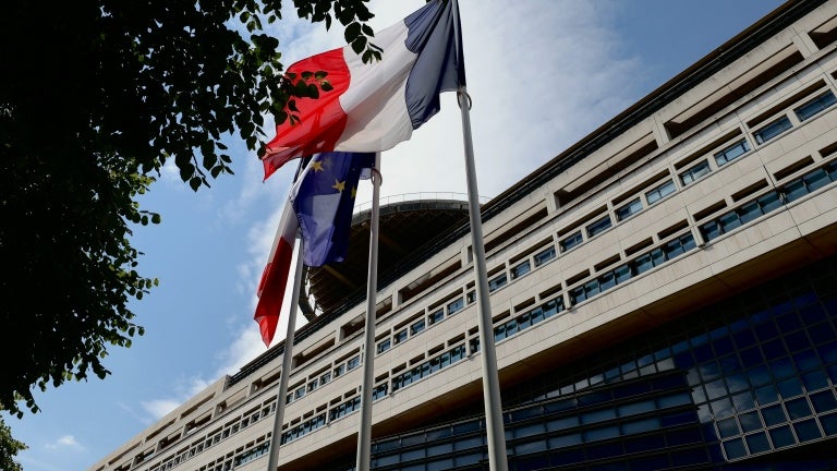 "La décision de Moody's tempère un peu les inquiétudes": l’écart entre les taux français et allemand enregistre son plus fort repli depuis 2020