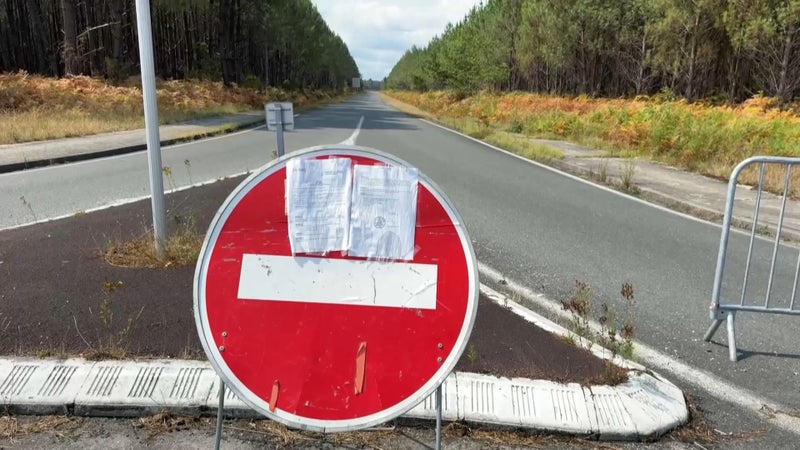 "Tout est bloqué": sur les routes de Gironde et des Landes, la galère des automobilistes face aux incendies