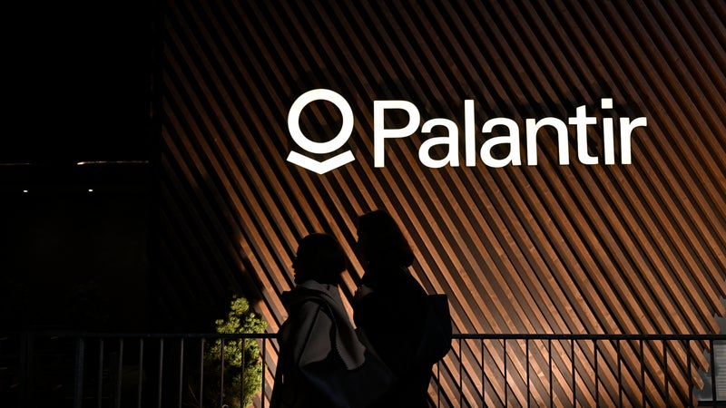 "L'Europe va devoir accepter sa dépendance aux États-Unis": le message très direct du géant américain Palantir aux États qui veulent se passer de ses technologies militaires