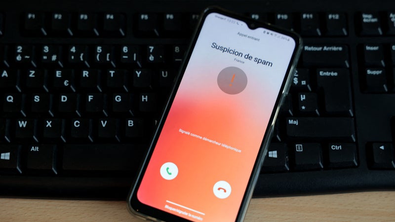 Démarchage téléphonique: malgré l'interdiction, les appels indésirables continuent, voici pourquoi