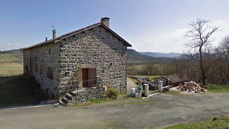 Le meurtre de Marie-Louise Jouve dans le hameau de Saint-Maurice-de-Rocher n'a pas été élucidé. 