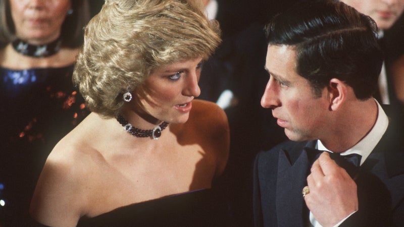 Charles "euphorique" à la mort de Diana: les nouvelles attaques du frère de la princesse