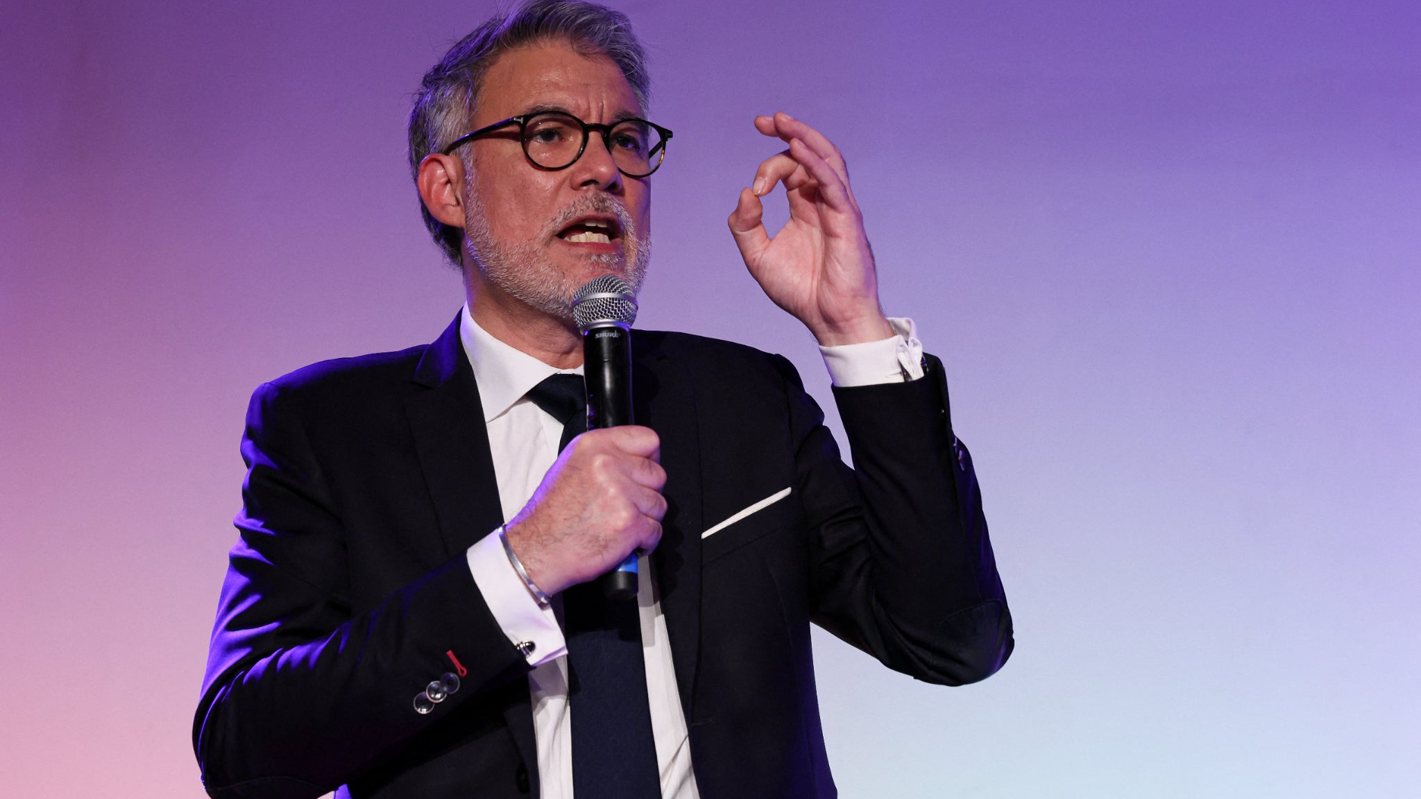 Présidentielle: Olivier Faure veut porter le Smic à 1.690 euros net