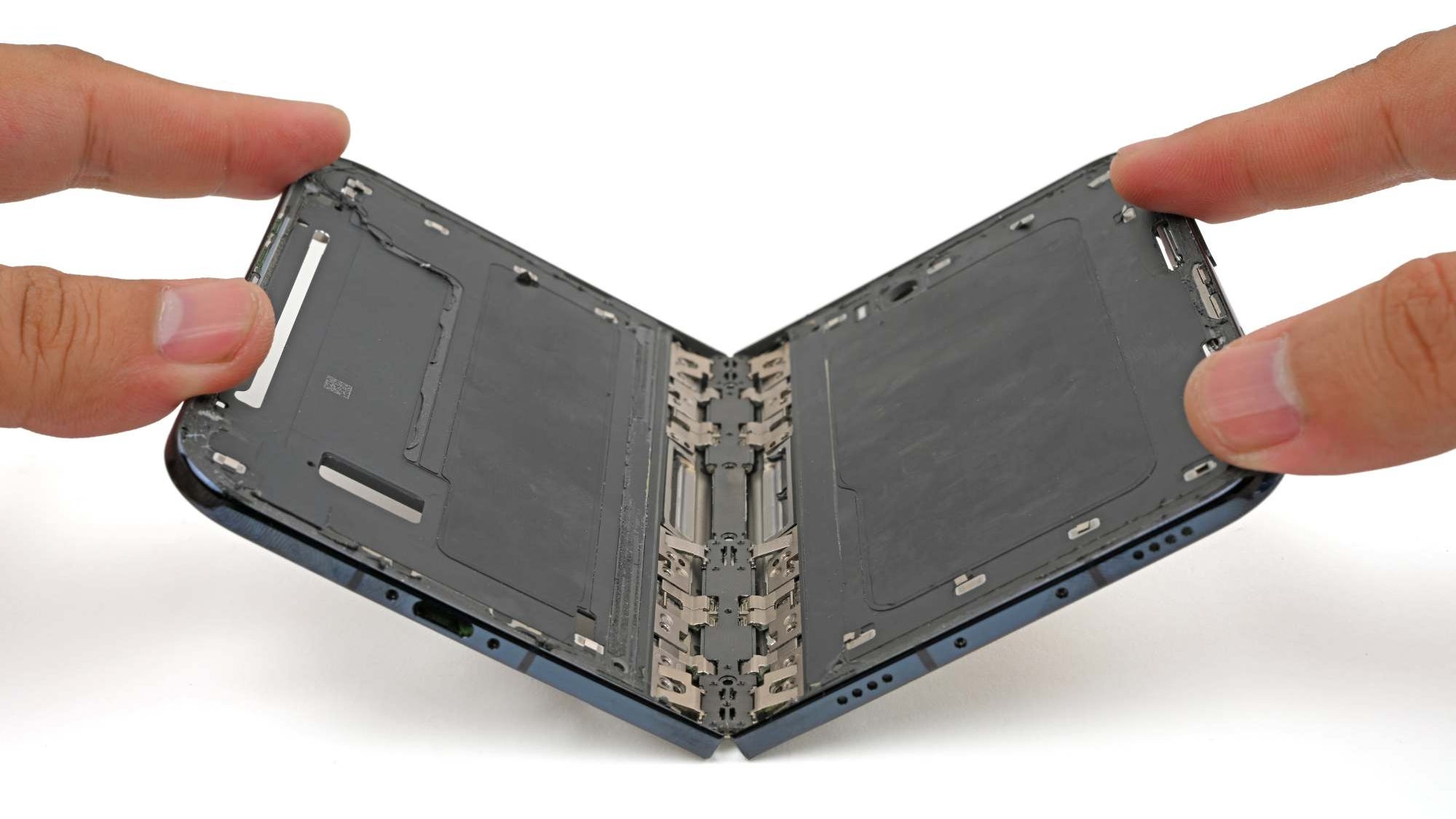 Dans les entrailles de l'iPhone Duo Dans les entrailles de l'iPhone Duo