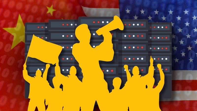 "Si nous tuons la poule aux œufs d'or, vous ne devrez vous en prendre qu'à vous-mêmes": Donald Trump montre au créneau, alors que X accuse la Chine d’attiser secrètement la colère des Américains contre les centres de données