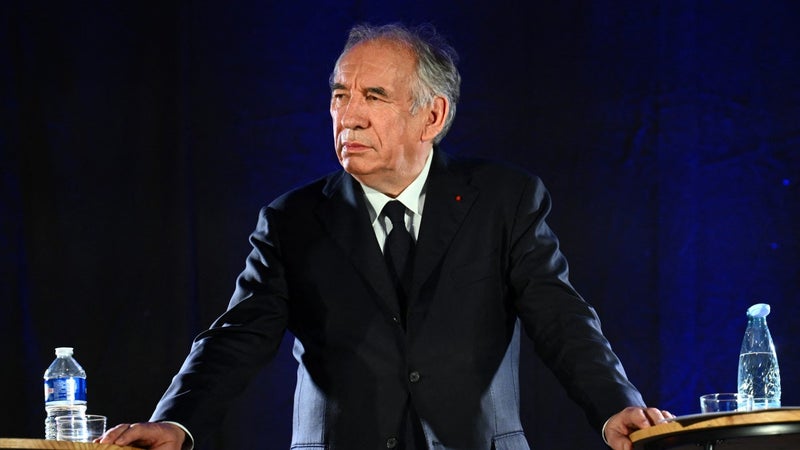 "Ce chantage ne marche plus": la proposition de Bayrou pour éviter un duel LFI-RN à la présidentielle irrite les GG