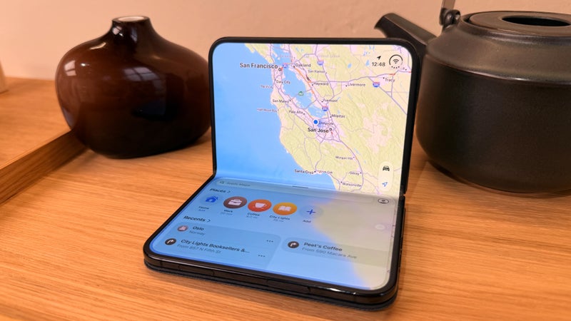 On a testé l'iPhone Duo: il est très cher, a quelques manques et certains points rageants, mais pourtant Apple a réussi son pari sur le pliant