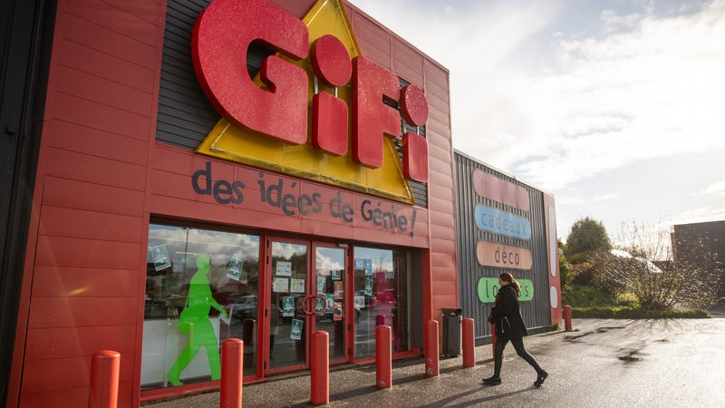 "Socialement, la crise s'accentue chez les salariés": la direction de Gifi va réunir les syndicats mardi et pourrait annoncer une procédure judiciaire