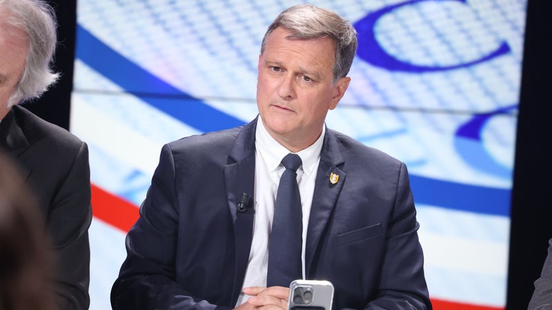 Municipales à Perpignan: la réélection du maire RN Louis Aliot confirmée par la justice