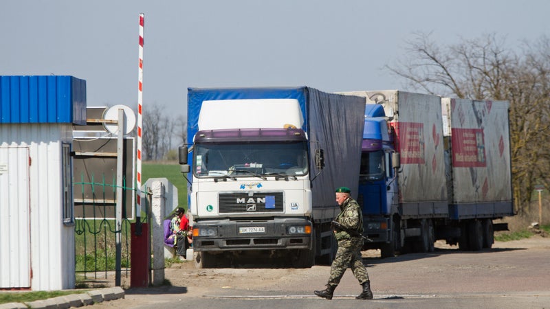 Une première depuis le début de la guerre: un agent de la police des frontières moldave légèrement blessé après des attaques russes contre l'Ukraine