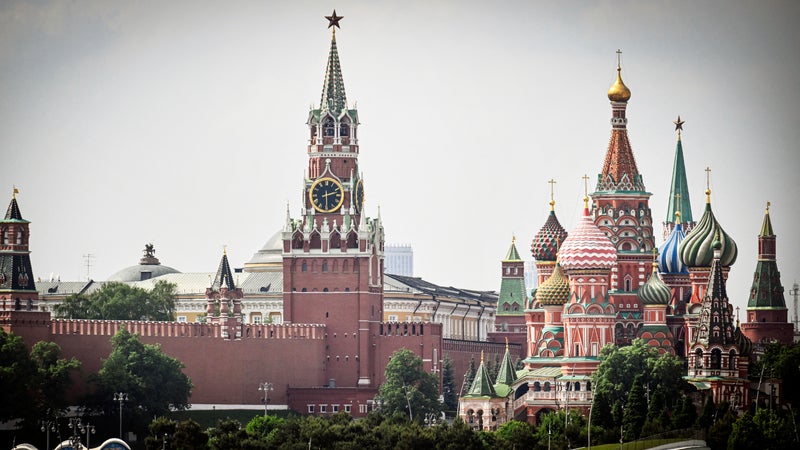 Guerre en Ukraine: la Russie dit préparer des "frappes massives" contre des "installations du secteur énergétique"