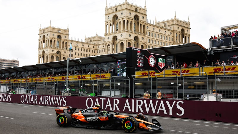Lando Norris au Grand Prix de Formule d Azerbaidjan a Baku le 21 septembre 2025 2352239