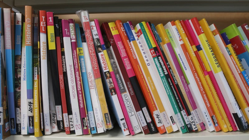 La Région Ile-de-France sommée de retirer ses manuels scolaires édités sur une plateforme numérique