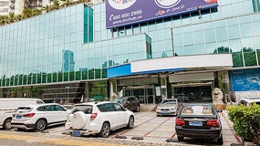 Natalia Grace a été vue sur le parking d'un magasin avec son nouveau père (image d'illustration)