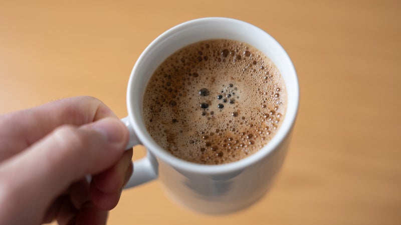 "Bring your mug day": un café offert ce vendredi si vous venez avec votre gobelet, et des réductions toute l'année