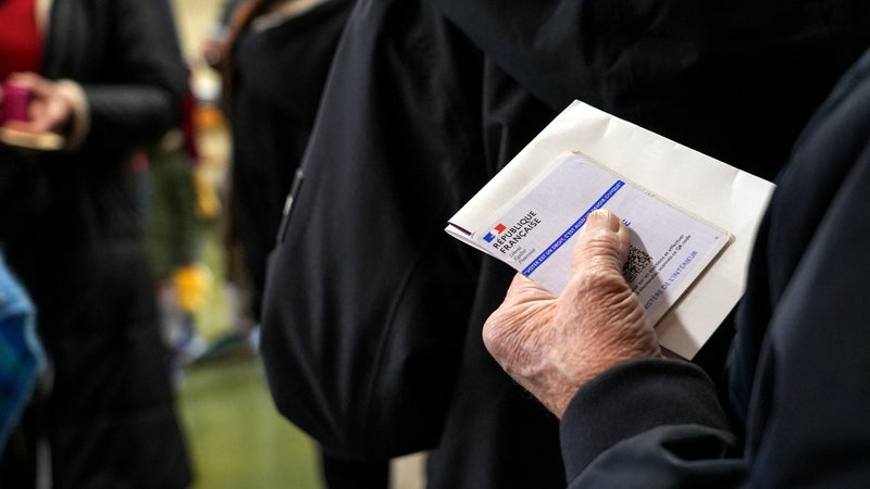 La régularité de l'élection de la première maire RN d'Alsace, Raphaële Schober, examinée devant la justice