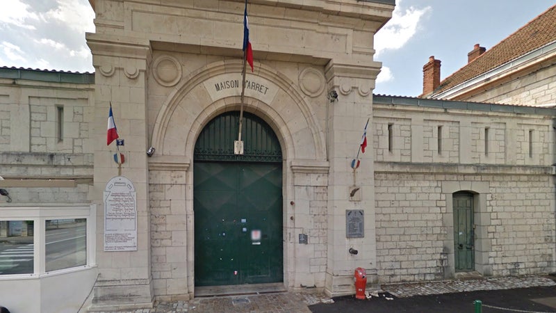 Besançon: l'État attaqué en justice après la mort d'un détenu devenu toxicomane en prison