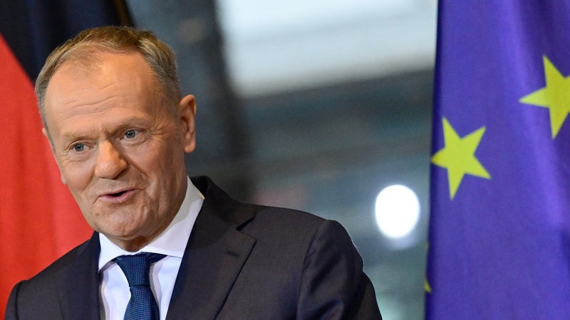 "Un business sale et sinistre": le premier ministre polonais Donald Tusk dénonce un "système" de corruption entre la droite nationaliste et l'ex bourse Zondacrypto