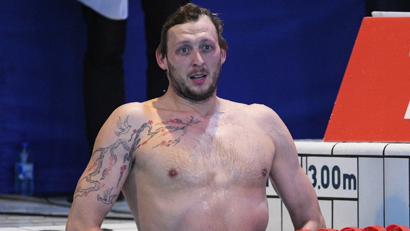 Le champion olympique de natation Amaury Leveaux accusé de violences sur sa conjointe et leur bébé de six mois