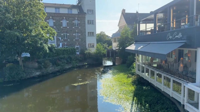 "On a trouvé plus grand avec un jardin": ces familles qui délaissent les centres-villes pour la périphérie