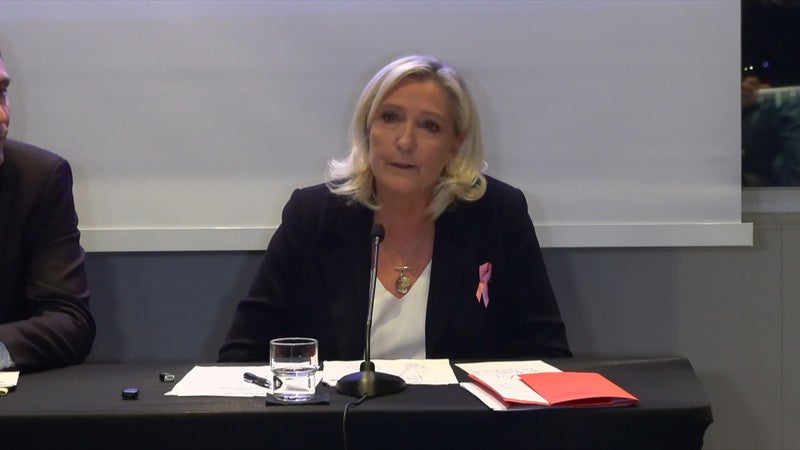 "Une volonté d'étouffer par anticipation les choix démocratiques": Marine Le Pen dénonce le "verrouillage plus d'un an à l'avance" du futur budget européen