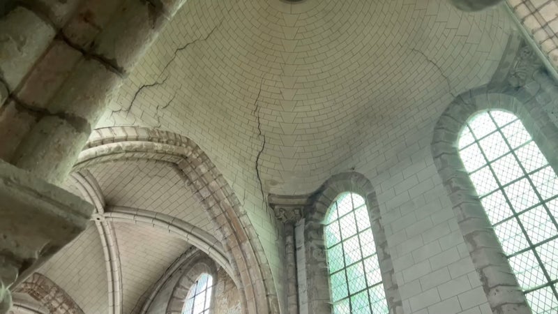 "Il faut conserver le patrimoine": à Bonneval, le maire lance la rénovation de l'église vieille de plus de 800 ans