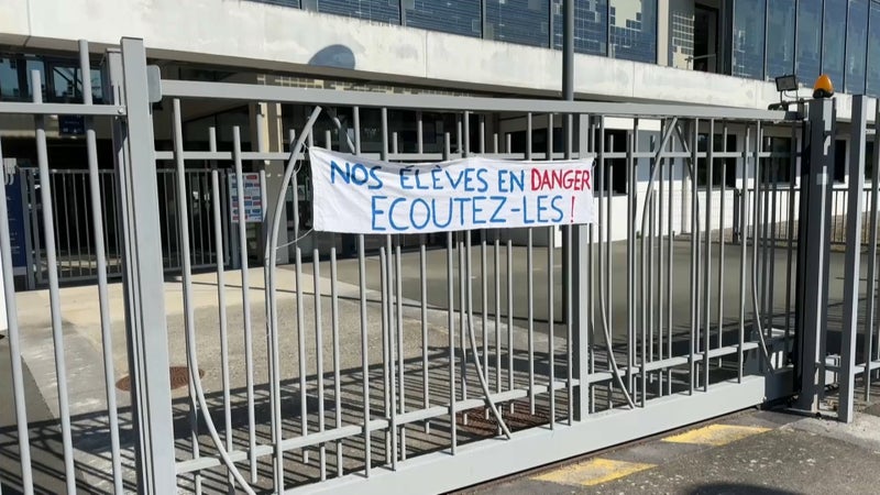 La France dépense 28% de plus que la moyenne de l'OCDE pour ses lycéens, mais elle dépense mal