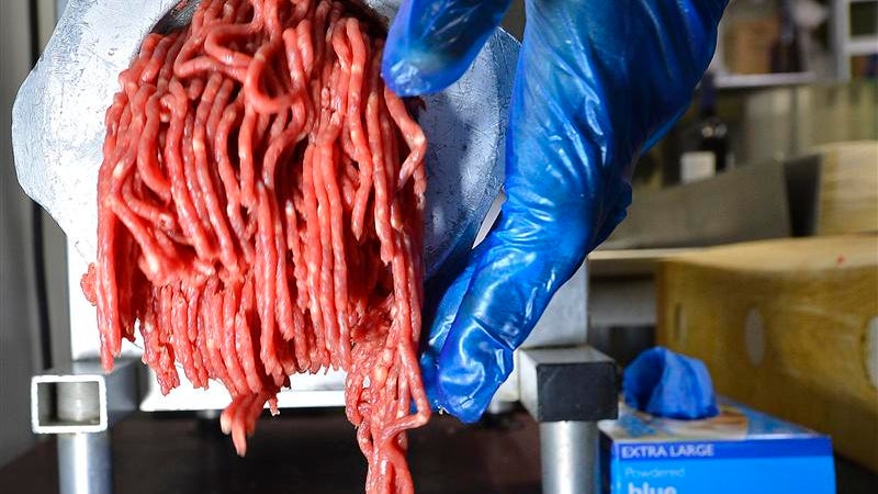 Yvelines: du bœuf haché rappelé dans un hypermarché en raison d’un risque de salmonellose