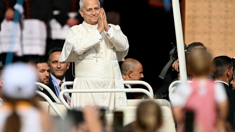 Le pape Léon XIV nuance le caractère "systémique" des violences sexuelles dans l'Église après une rencontre avec sept personnes victimes