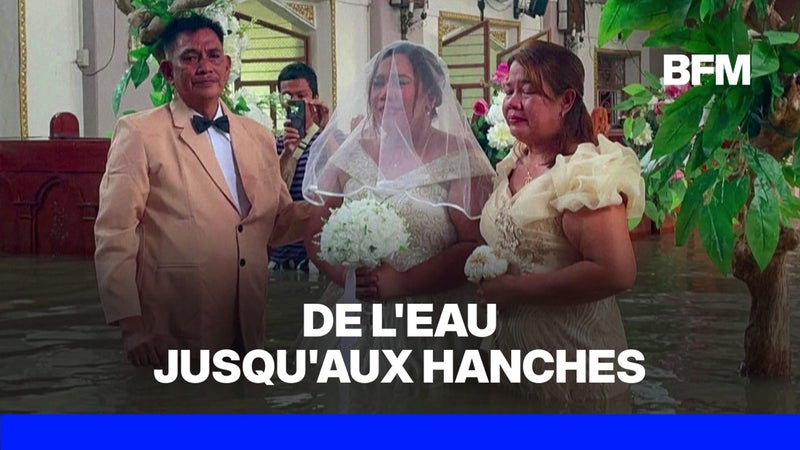Philippines: un couple se marie dans une église inondée