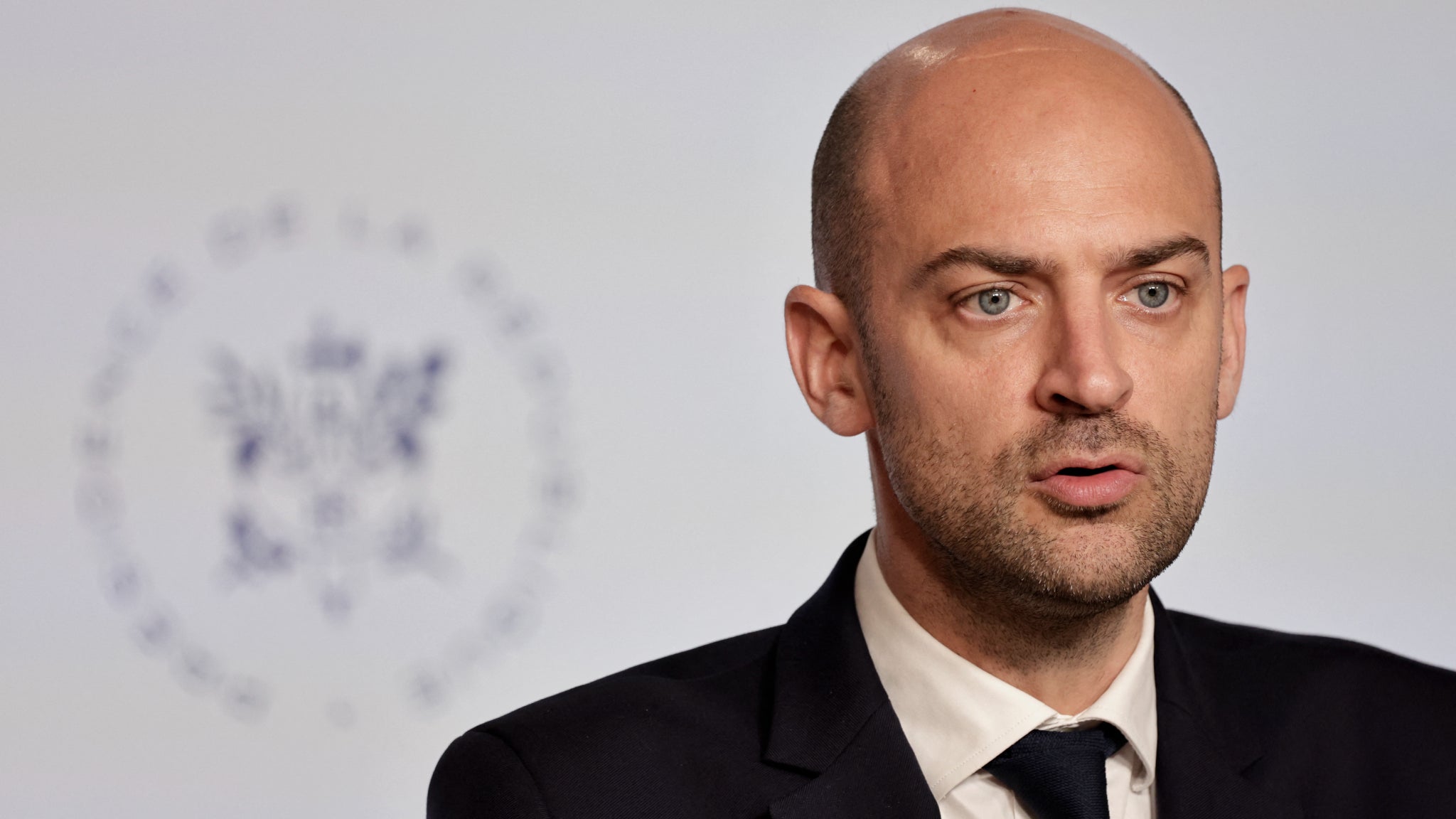 Jean-Noël Barrot annonce que les diplomates agressés en Iran sont ...