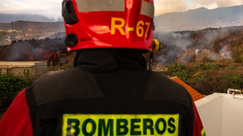 Deux personnes blessées dans un feu de forêt dans l'arrière pays de la Costa del Sol en Espagne