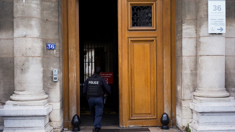 Claude Cancès, l'ancien directeur de la police judiciaire de Paris, se confie sur le rôle des indicateurs de la police (image d'illustration)